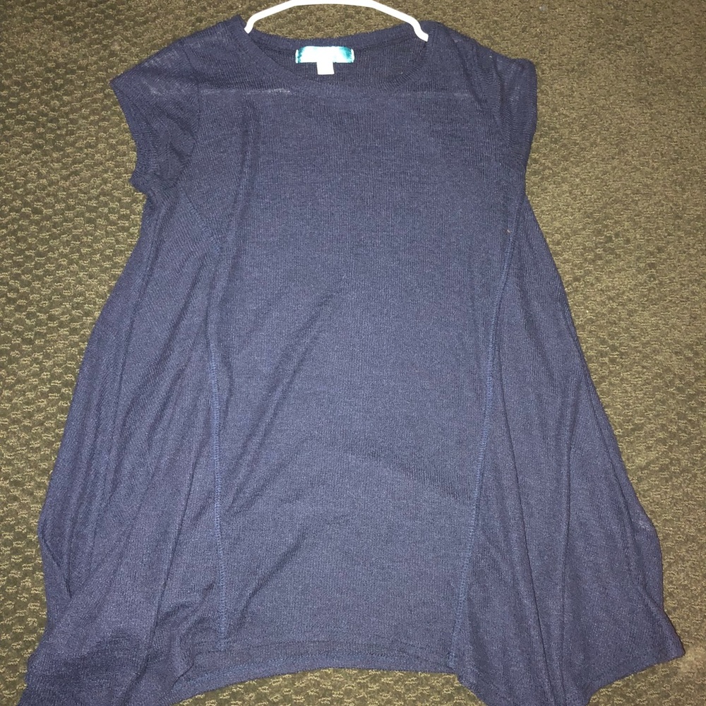 Navy top